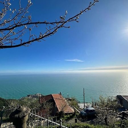 Nature&Sea Chalet Corniglia Esterno foto
