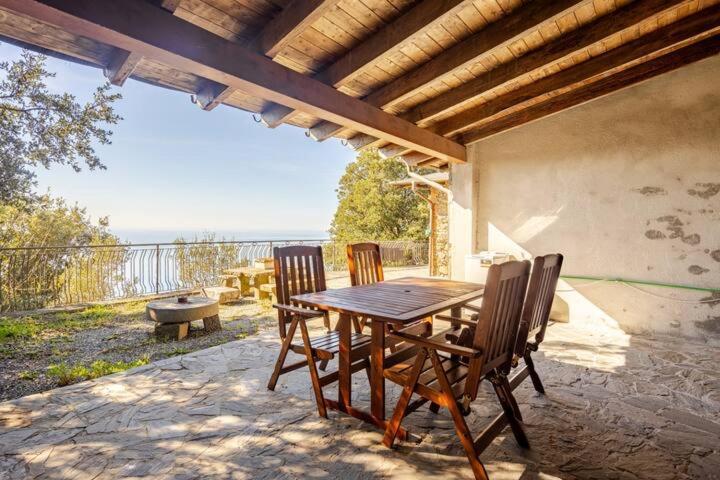 Nature&Sea Chalet Corniglia Esterno foto